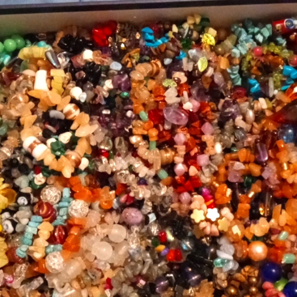 Set of 3 semi-prescious gemstone bracelets